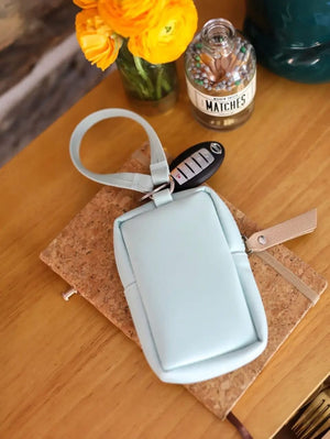 Lizzy Wristlet