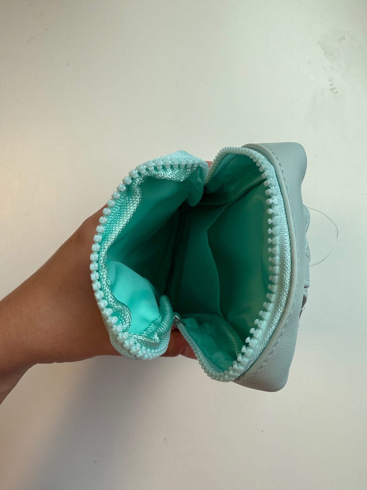 Lizzy Wristlet
