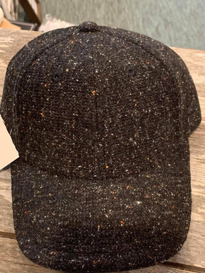 Black Tweed Hat